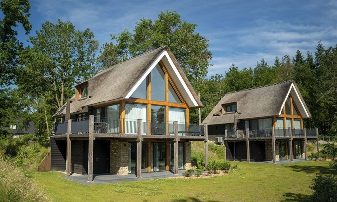 Exloo Casa | Extra luxurious 10-person holiday home at the Landal PUUR Exloo holiday park