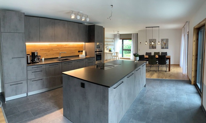 Reutlingen-Gonningen Condominio | Extraordinary 4 room apartment 180 sqm at the foot of the Swabian Alb