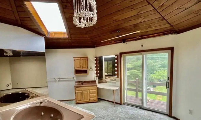 Lakewood Casa | Extreme French Turret home!