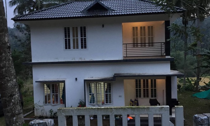 Kenichira Villa | ¡Exuberancia garantizada! Estancia en el pueblo