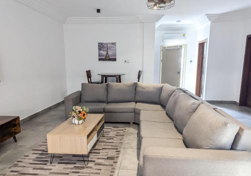 East Legon Apartamento | EYIRBA