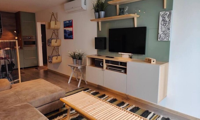 Siofok Apartamento | Ezüst Panoráma Lovely 1 bedroom condo on the beach