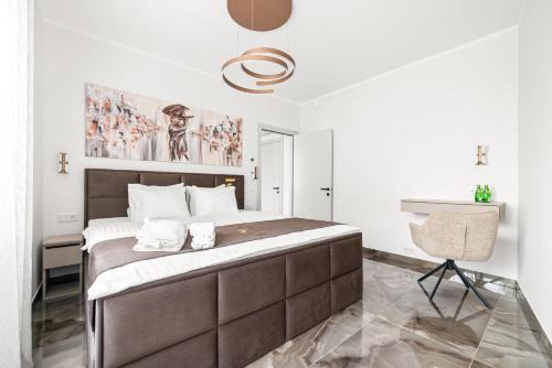 Tartu Apartamento | F-Apartments - Emperor Size Bed, City Center, Contactless
