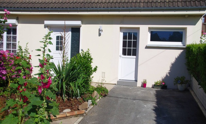 Ailly-sur-Somme Apartamento | F1 amueblado con acceso al jardín