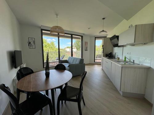 Chamalieres Apartamento | F2 neuf cosy et élégant avec terrasse, parking, WIFI