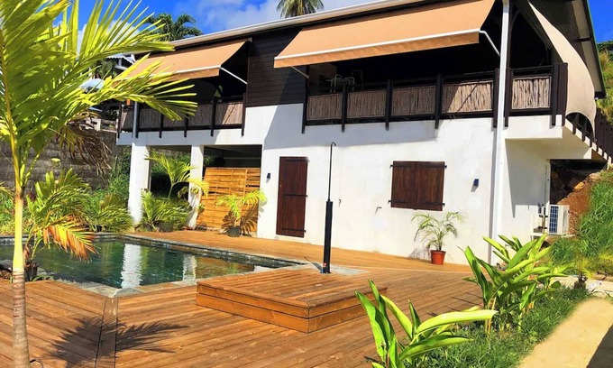 Tartane Casa | F3 Hibiscus - vue mer - Piscine Chauffée - 9 min de la mer