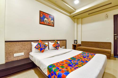 Ahmedabad Hotel | FabExpress Anmol Palace