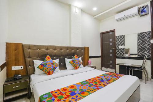 Mathura Hotel | FabExpress Myraa