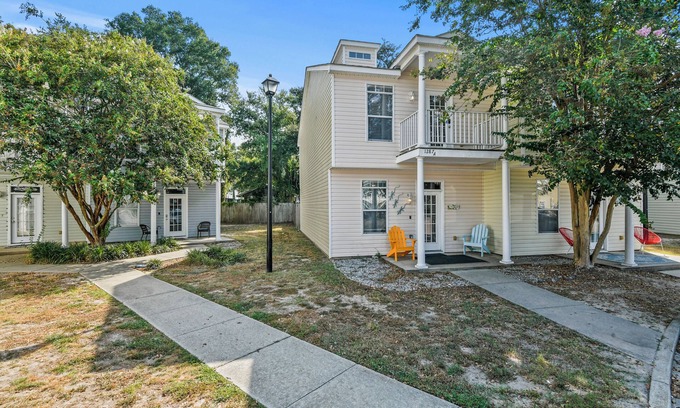 Gulfport Casa | Fabulous 3 Townhouse Rental with 9-bedrooms and 9-bathrooms