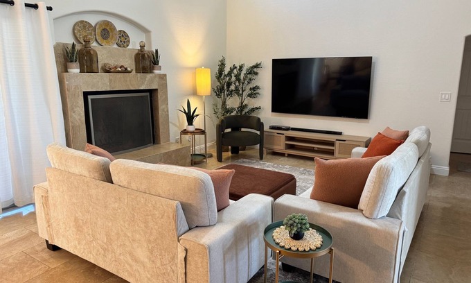 Paradise Valley Village Casa | Fabulous 4-bedroom house with pool in Scottsdale