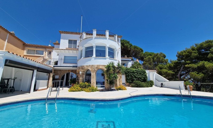 Sant Feliu de Guixols Villa | EXCLUSIVA villa con VISTAS PANORÁMICAS al MAR