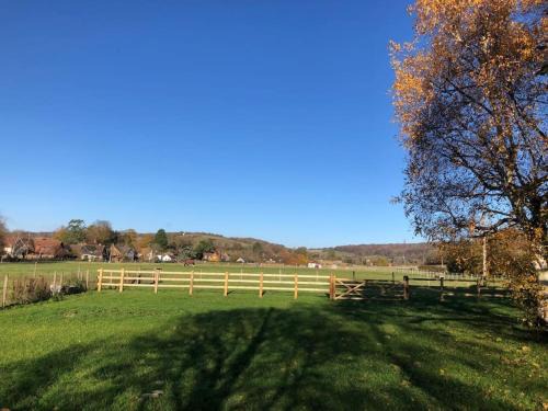 Skirmett Casa | Fabulous Farm House in Skirmett