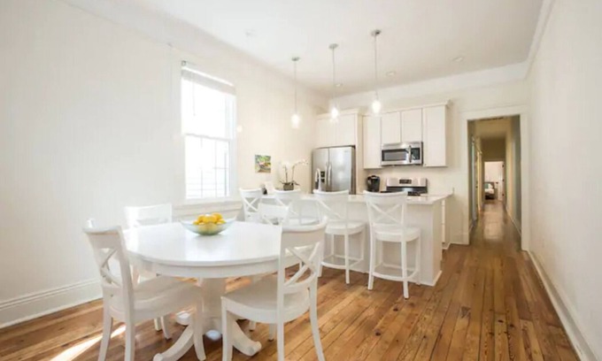 Uptown Historic District Apartamento | Una ubicación fabulosa en la calle Magazine!