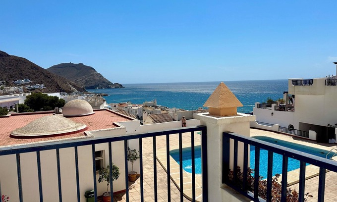 San Jose Apartamento | Fabulosas Vistas al Mar y piscina a 80m de la Playa en San José (pet friendly)