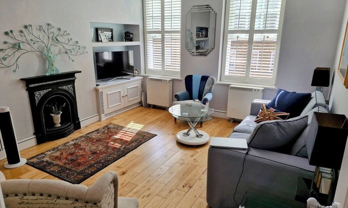 St. Mary's Park Apartamento | Fabuloso apartamento de una habitación doble en un jardín junto al río en Battersea