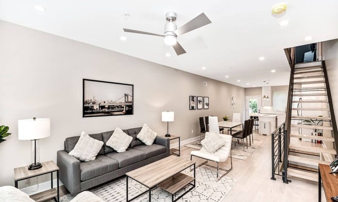 Point Breeze Casa | Fabulous Open Concept 4Bedroom w/RoofDeck! Sleep10
