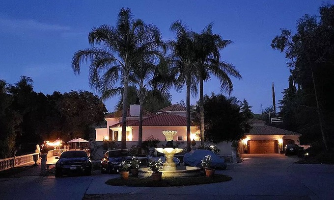 Temecula Casa | Fabulous Rockcreek Estate w/pool-spa/Vineyard/BBQ/Fire pit