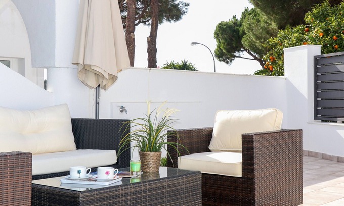 Urbanizacion Hacienda las Chapas Chalet De Esquí | Fabulous townhouse - great resort facilities
