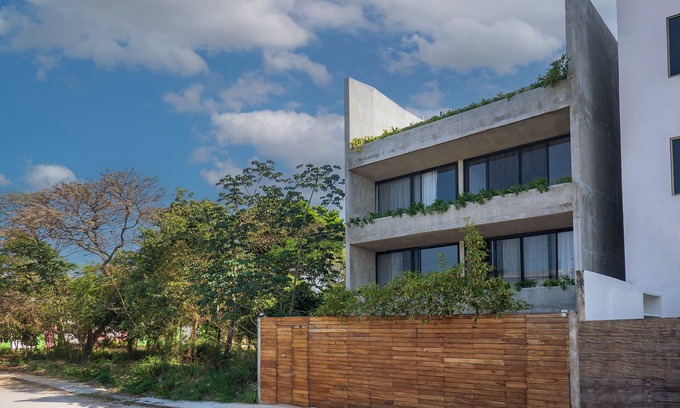 Puerto Juarez Villa | Fabulous villa for groups in Playa del Carmen, great rooftop common area pool.