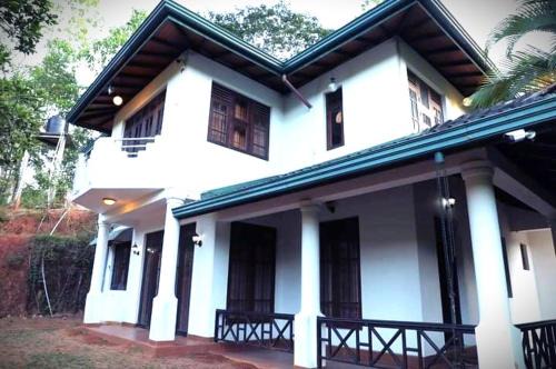 Yatinuwara Casa | Fairland Bungalow