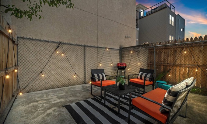Fairmount Casa | Fairmount | Big Backyard | Kid Friendly Game House