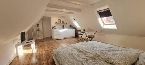 Dedendorf Apartamento | FairSchlafen - Mansarde