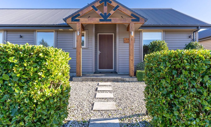 Hanmer Springs Casa | Fairway Cottage - Hanmer Springs Holiday Home