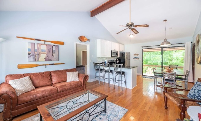 Lake Lure Casa | Fairway Villa 0306 at Rumbling Bald