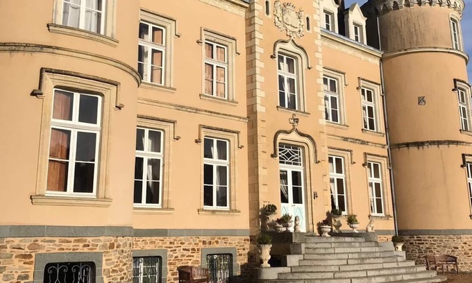 Arquenay Casa | Fairytale Chateau en Pays de la Loire