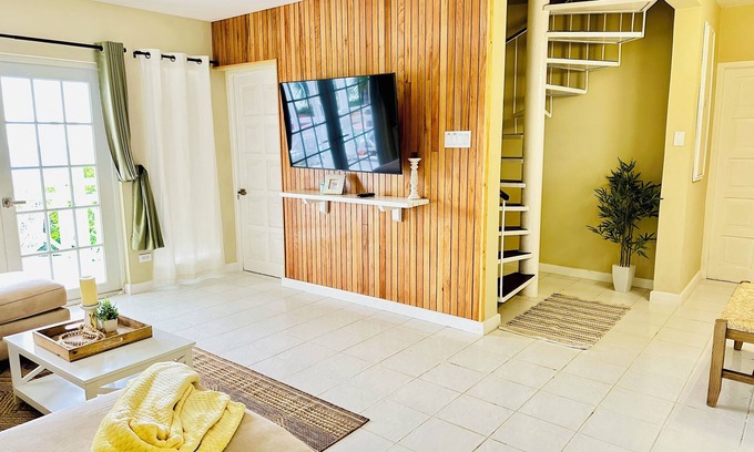 Montego Bay Apartamento | Falcon Oceanviews 4br Penthouse/Free Airport Transport/Security/Gated