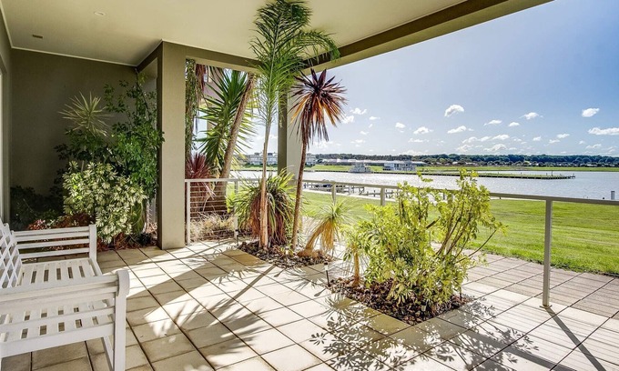 Nangkita Casa | "Falcons Nest" - 59 Ventura Plce Hindmarsh Island