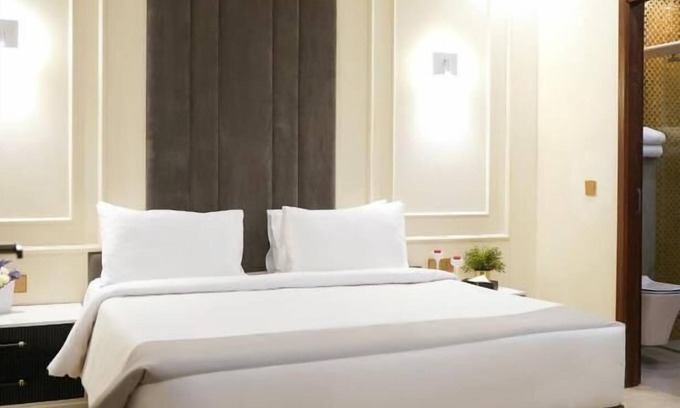 Lahore Hotel | Falettis Express Airport