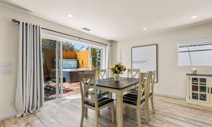 Flagstaff Casa | Fall Colors are Here! Your Autumn Escape Hot Tub Trails & Downtown Walks