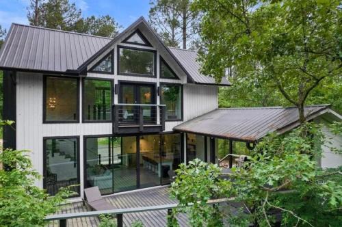 Broken Bow Casa | Fall Hideaway - VailsBluff - Romantic Escape