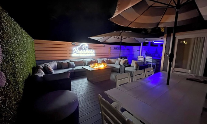 Ocean Beach Casa | Ocean Beach Fire Island Luxury Retreat With central AC sleeps 10 Newly renovated