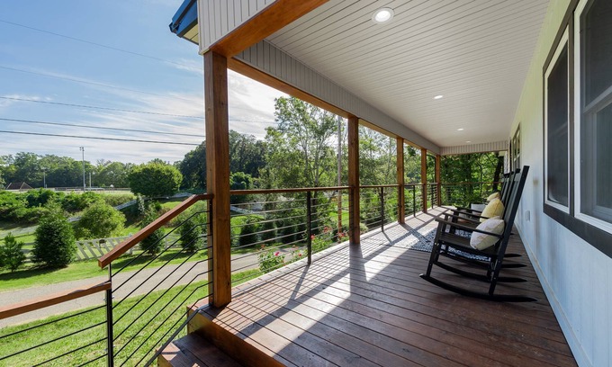 Knoxville Casa | Fall into Savings