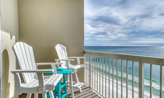 Miramar Beach Complejo | Aug 29 - 31st open! West End PCB! Beach chairs included!