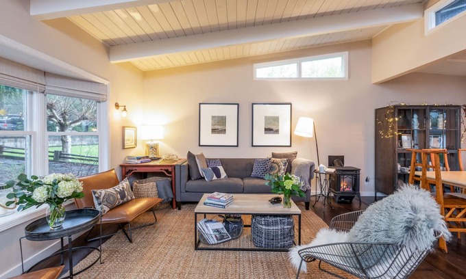 Glen Ellen Casa | Recientemente renovado, Sonoma Wine Country Getaway, Walk to Wineries & Restaurants