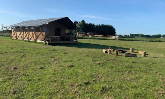 Foxley Cabina | Fallow is a great place to get away whether your a group of family or friends