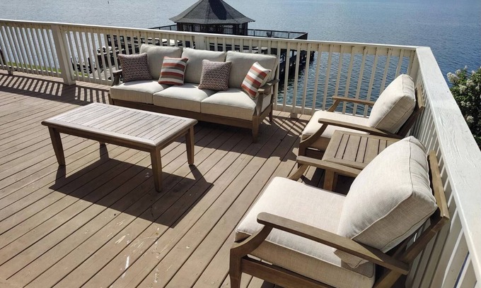 New Roads Casa | False Flamingo - ON Lake! Spacious Accommodations. Enjoy & Relax - Boat Rental?