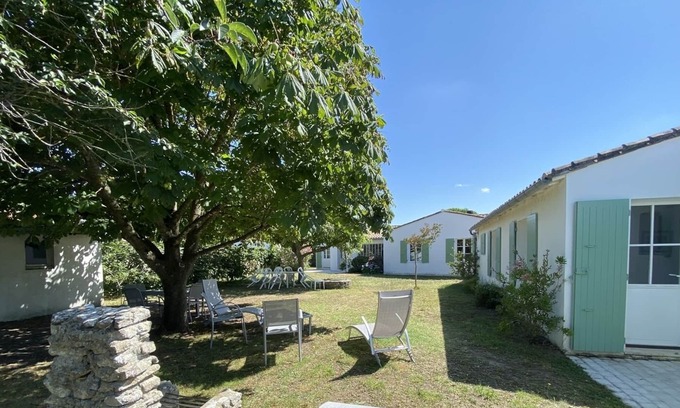 Saint-Clement-des-Baleines Villa | Family villa for rent in Saint-Clément-des-Baleines ideally located
