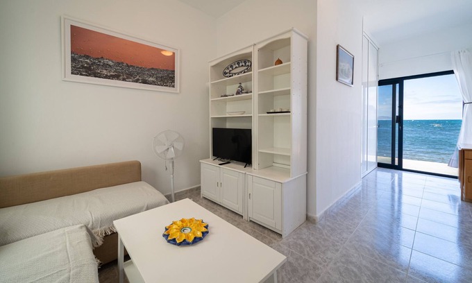Caleta de Famara Apartamento | FAMARA HOME BEACH