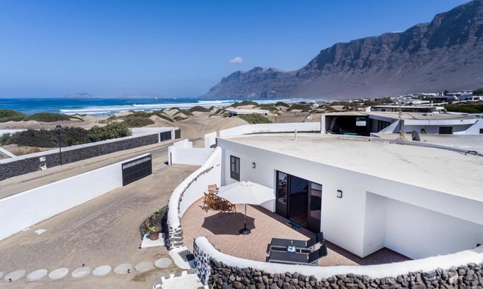 Urbanizacion Famara Casa | Famara House 12
