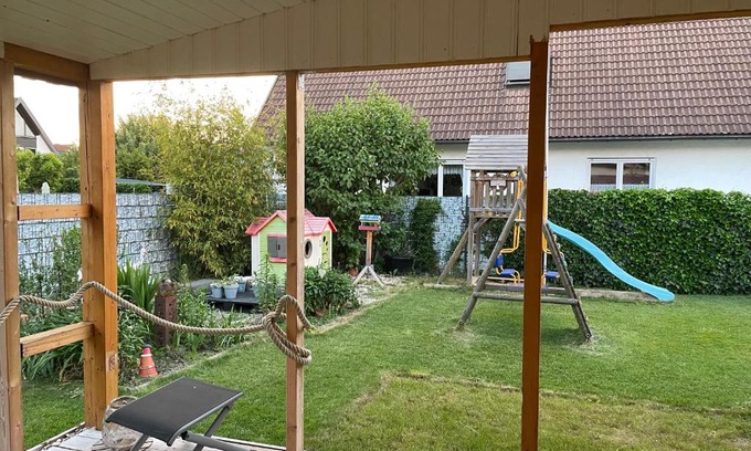 Memmingen Casa | Familien Ferienhaus in Memmingen 3 Zimmer mit 2 Bädern