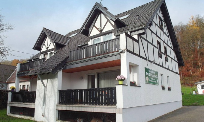 Eichenbach Apartamento | Familienfreundliche Ferienwohnung direkt in der Natur