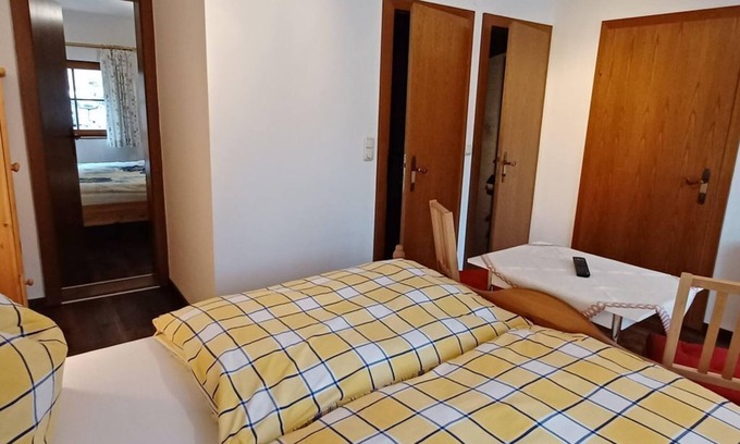 Rauris Otro | Familienzimmer, Dusche, WC, Balkon - Bruderhof
