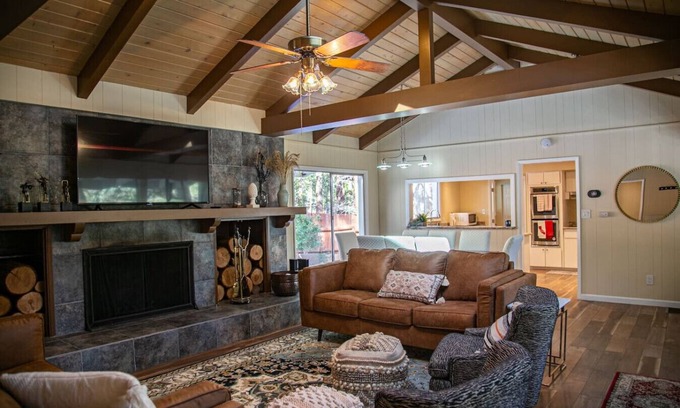 Idyllwild Apartamento | Families love Comfort Tranquil Beauty Near All