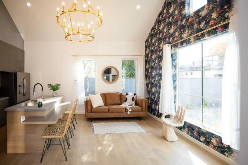 Burbank Casa | Family 1BR Retreat Near Airport & Studios , EV
