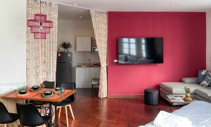 Pom Prap Sattru Phai Apartamento | Family and Friend cozy space, 2 Large beds! Belivin99 Chinatown