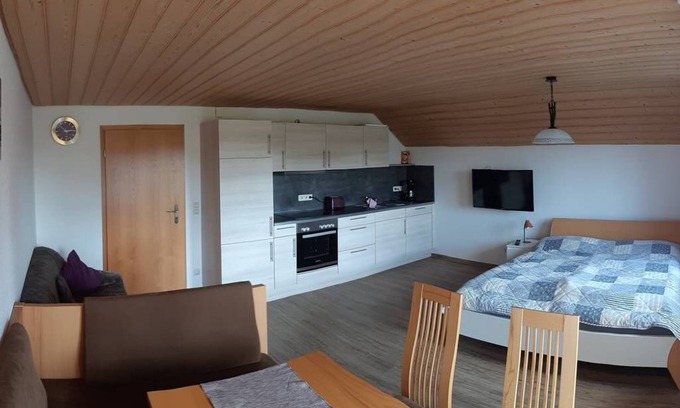 Einturnen Apartamento | Familia y grupo de viaje, Casa de Campo Granja, balcón, Wi-Fi